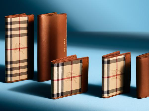 Burberry Wallet Fake vs Real Guide: How to Tell if a Burberry Wallet is Real?  - Extrabux